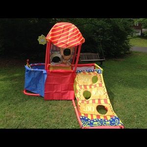 Cranium Super Fort Carnival Clubhouse